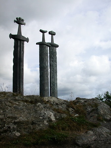  Sverd i fjell, monument over Slaget i Hafrsfjord