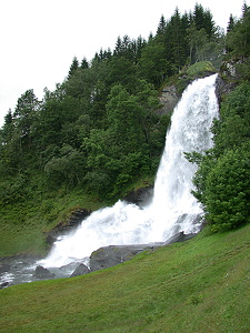 Steindalsfossen