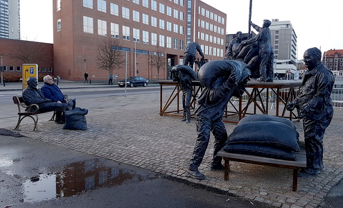 Skulptur af Jens Galschiøt
