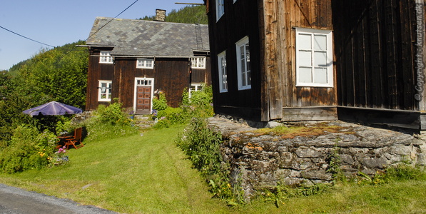 Lomen / gammel gård